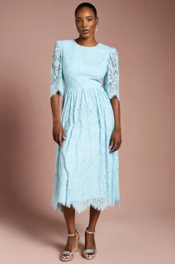 Robe Mi-longue en Dentelle à Manches Courtes