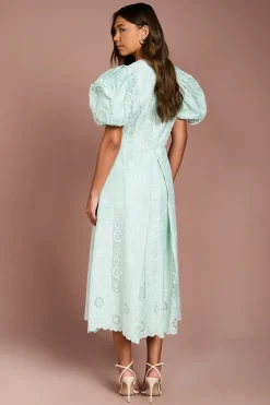 Robe Mi-Longue en Dentelle à Manches Bouffantes