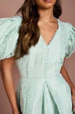 Robe Mi-Longue en Dentelle à Manches Bouffantes