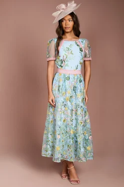 Robe Mi-longue en Maille Brodée avec Détails de Dentelle