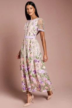 Robe Mi-Longue en Maille Brodée avec Détails de Dentelle Petite Taille