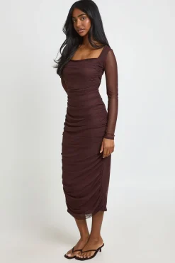 Robe Mi-longue En Maille Froncée À Encolure Carrée