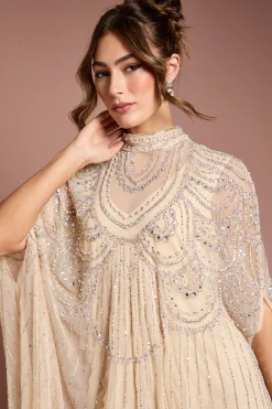 Robe Mi-Longue en Mousseline Richement Ornée