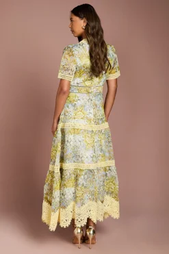 Robe Mi-longue en Organza Imprimé avec Finitions en Dentelle