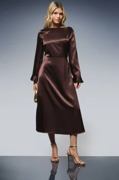 Robe Mi-Longue en Satin Métallisé DP Luxe