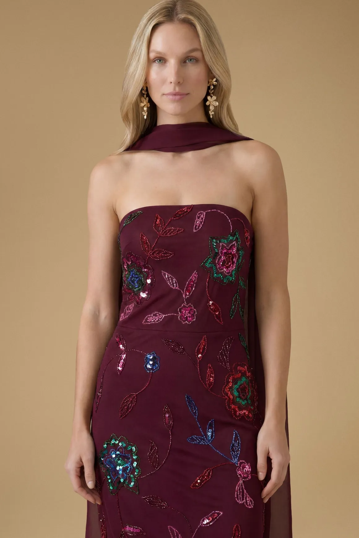 Robe Mi-longue En Tulle Ornée De Motifs Floraux