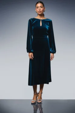 Robe Mi-Longue en Velours à Dos Drapé