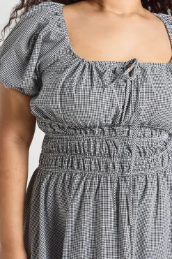 Robe Mi-longue Grande Taille À Taille Froncée Et Motif Vichy