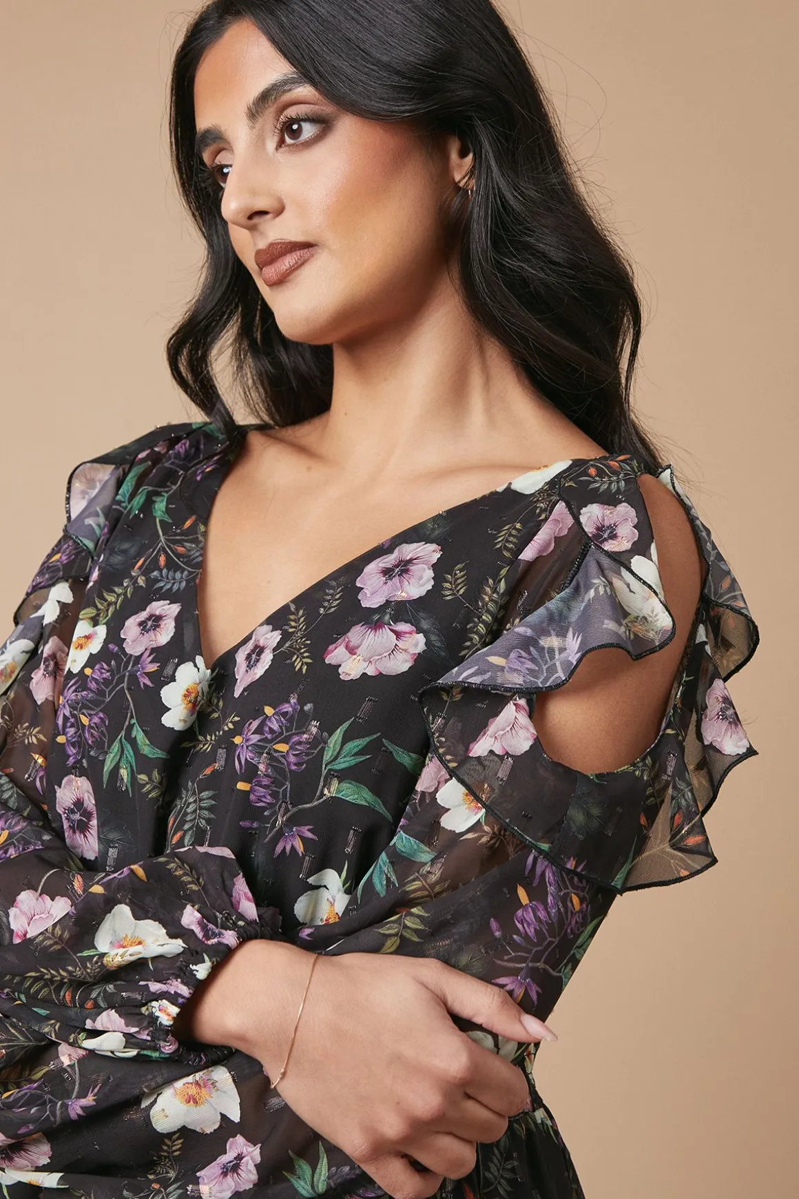 Robe Mi-Longue Imprimée Florale Métallisée à Épaules Dénudées pour Occasion Spéciale