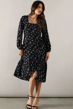 Robe Mi-longue Imprimée à Manches Longues avec Détail Volant