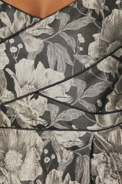 Robe Mi-Longue Jacquard à Détails de Coutures