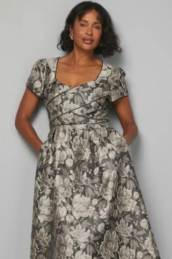 Robe Mi-Longue Jacquard à Détails de Coutures