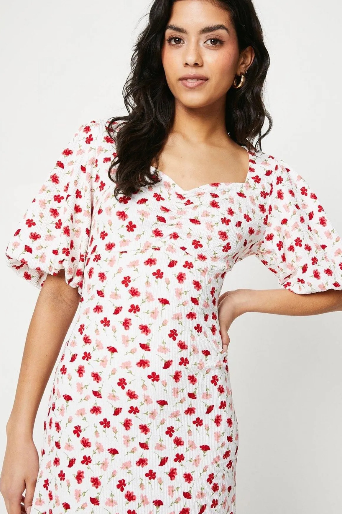 Robe Mi-longue Jersey Petite à Imprimé Fleuri avec Fronces Devant et Manches Bouffantes