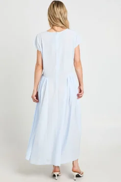 boohoo Robe Mi-longue À Jupe Volumineuse Texturée Petite<Femme Robes De Soirée|Robes
