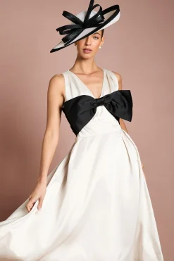 Robe Mi-Longue Lisa en Satin Beige avec Détail Nœud