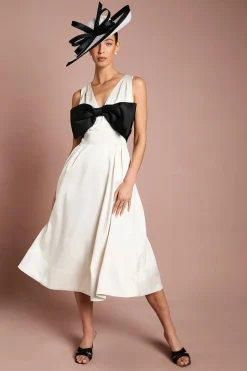 Robe Mi-Longue Lisa en Satin Beige avec Détail Nœud