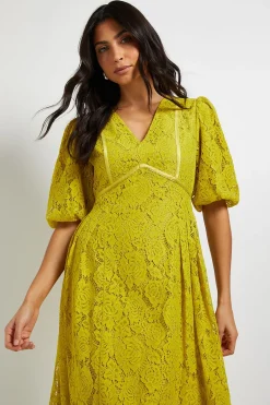Robe Mi-Longue à Manches Bouffantes en Dentelle