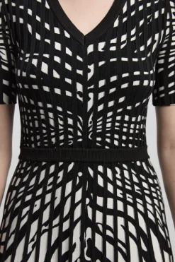 Robe Mi-Longue à Manches Courtes et Jupe Évasée en Maille Jacquard Motif Zèbre