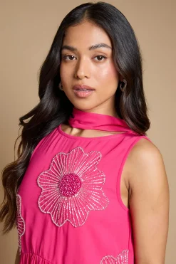 Robe Mi-longue Petite Avec Détail Foulard Et Coutures Main