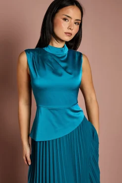 Robe Mi-Longue Petite à Col Montant et Jupe Plissée Drapée