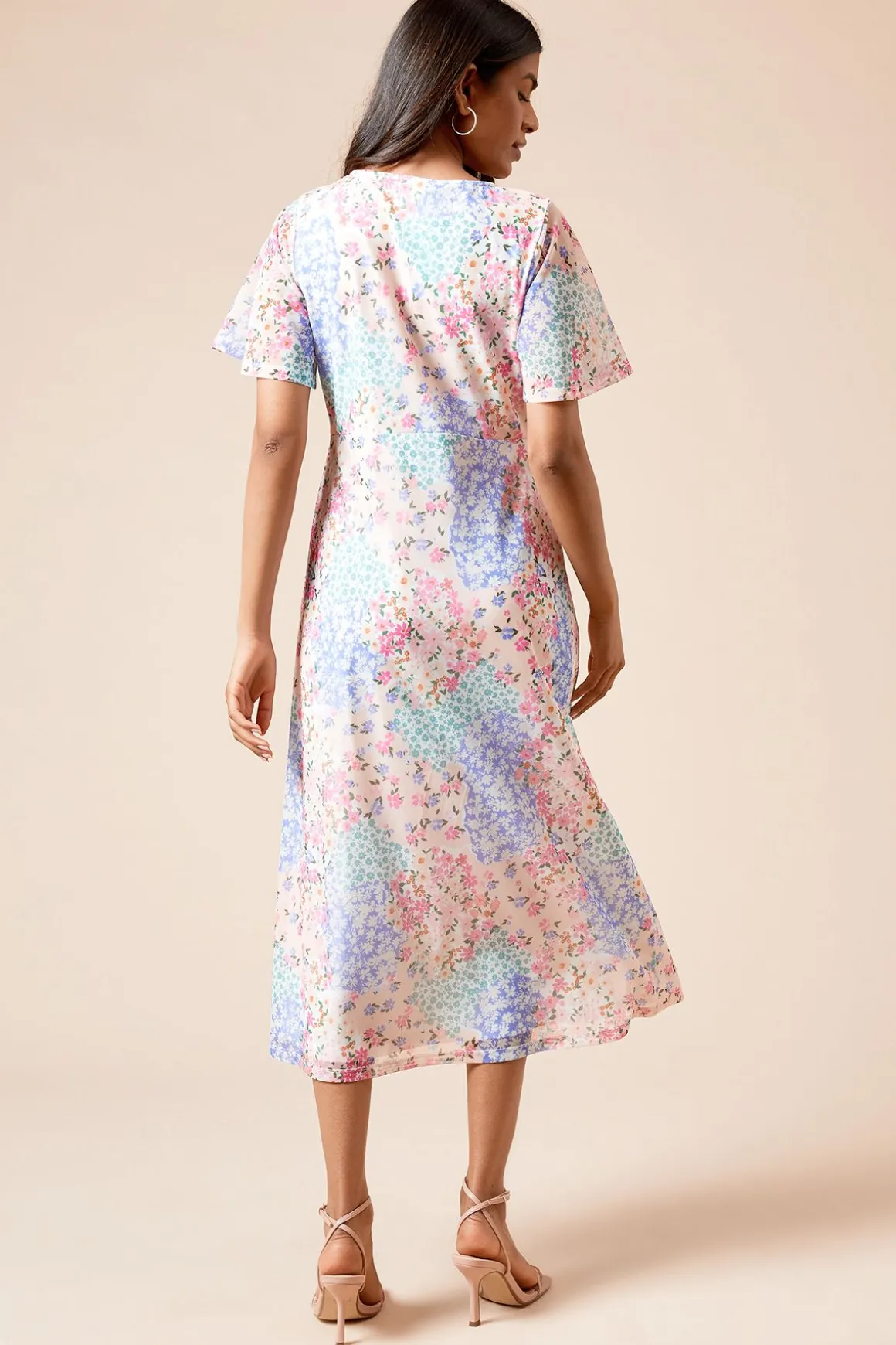 Robe Mi-Longue Petite en Jersey Mesh à Motifs Floraux avec Manches Évasées et Détail Trou de Serrure