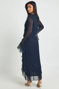 boohoo Robe Mi-Longue Petite en Mousseline à Pois avec Détails Volantés<Femme Pois|Robes À Manches Longues