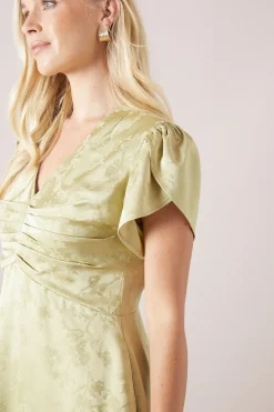 Wallis Robe Mi-Longue Petite en Satin Jacquard à Détails Plissés<Femme Robes Mi-Longues|Satin Et Dentelle