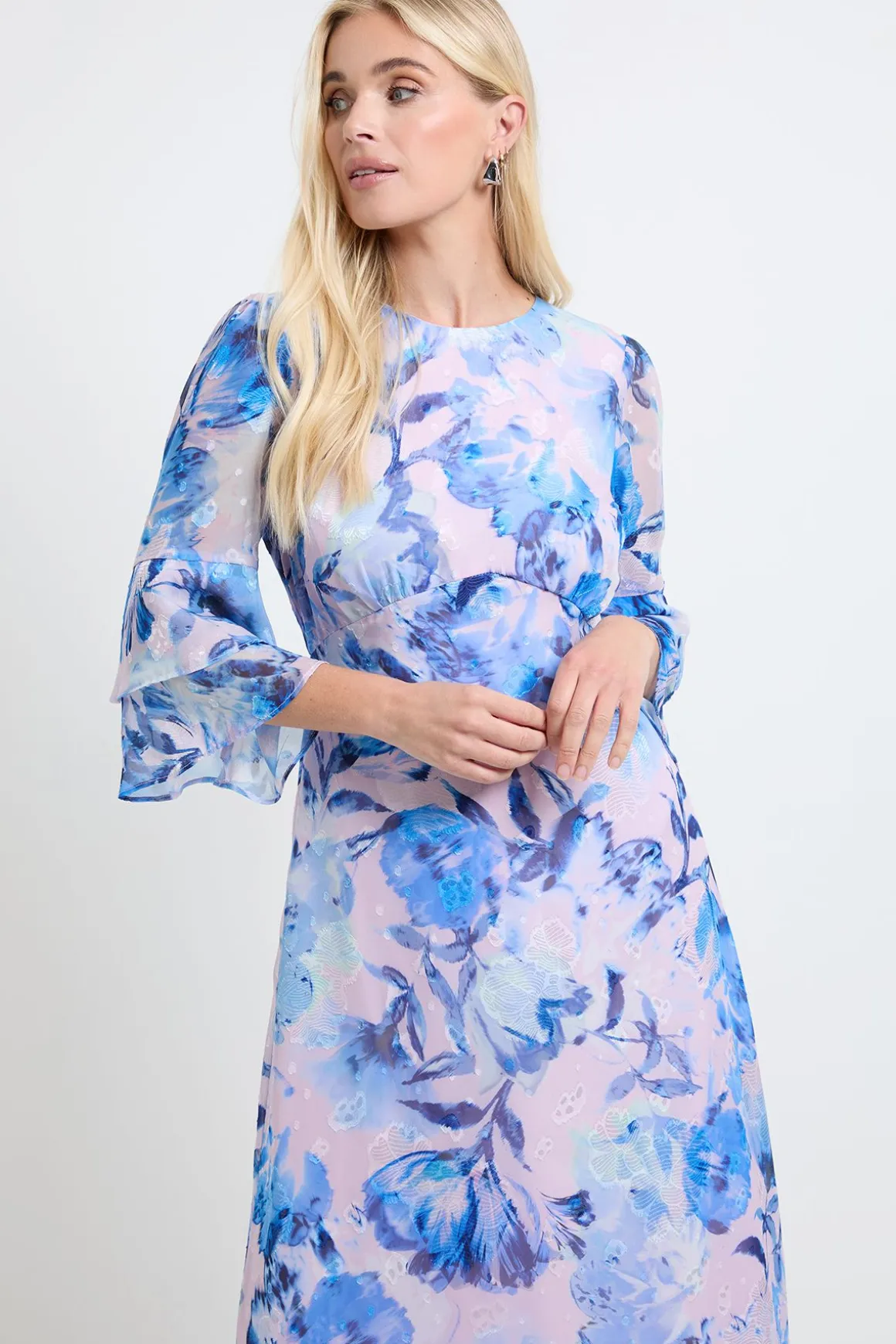 Robe Mi-longue Petite À Manches Volantées Et Imprimé Floral Dévoré