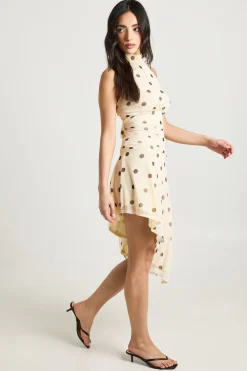 Robe Mi-longue À Pois En Maille Col Licou Taille Cintrée Ourlet Asymétrique