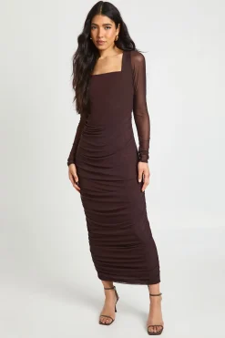 Robe Mi-Longue Tall en Maille Froncée à Encolure Carrée