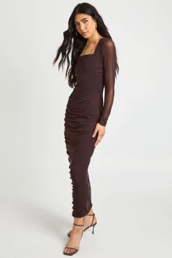Robe Mi-Longue Tall en Maille Froncée à Encolure Carrée
