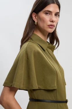Robe Mi-Longue Tissée en Sergé à Manches Cape avec Ceinture Style Chemisier