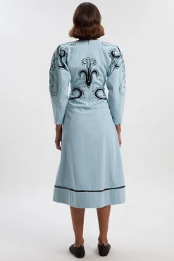 Robe Mi-Longue Tissée Sergé à Manches Longues avec Broderies Baroques Petite Taille