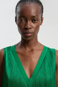 Robe Mi-Longue Tricotée à Col V avec Franges Bandage