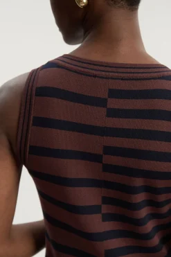 Robe Mi-longue Tricotée Sans Manches à Rayures et Ourlet Asymétrique