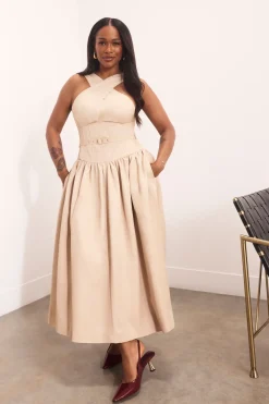 Robe Mi-Longue Évasée En Lin Premium Avec Col Licou Et Ceinture Ajustée