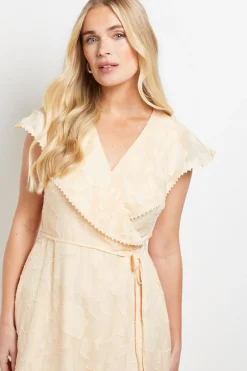 Wallis Robe Mi-Longue à Volants Petite Taille Motif Floral Dévoré<Femme Toutes Les Robes|Robes Mi-Longues