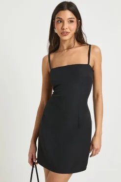Robe Mini Ajustée à Bretelles