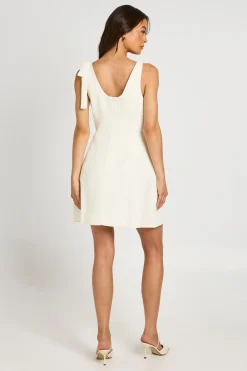 Robe Mini Ajustée Col Rond En Bouclé Tall