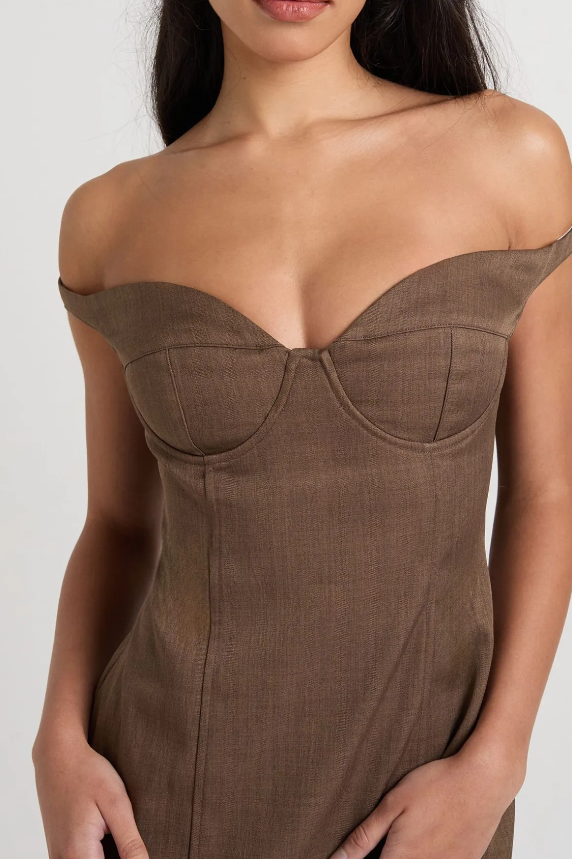 Robe Mini Ajustée à Détail Bustier Bardot