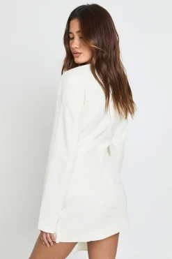 boohoo Robe Mini Ajustée à Détail Croisé avec Finitions Dorées<Femme Tailleurs|Robes À Manches Longues
