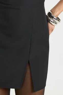 Robe Mini Ajustée À Encolure Carrée