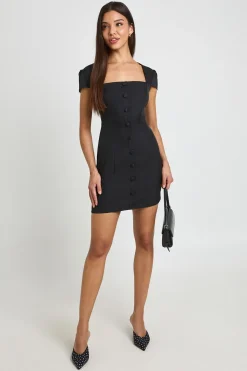 Robe Mini Ajustée À Encolure Carrée