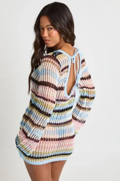 Robe Mini Ajustée En Maille À Rayures Crochet Avec Manches Évasées