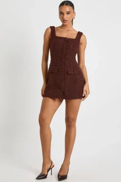Robe mini ajustée en sequins bouclé à col carré