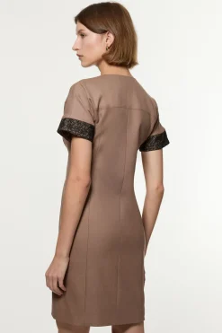 Robe mini ajustée en sergé et dentelle mixte avec zip à l'avant
