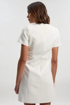 Robe Mini Ajustée Essential en Tissu Stretch Compact avec Détail Patte à la Taille
