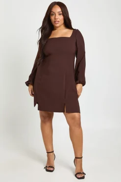 boohoo Robe Mini Ajustée Et Évasée Grande Taille À Manches Volumineuses<Femme Looks Chocolat|Robes À Manches Longues