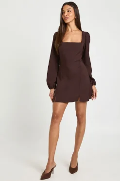 Robe Mini Ajustée Et Évasée À Manches Bouffantes