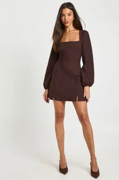Robe Mini Ajustée Et Évasée À Manches Bouffantes